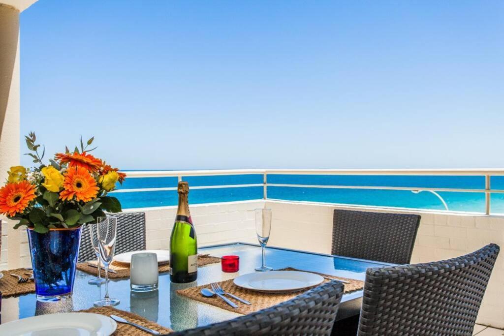 Beach View Apartment In Cottesloe Perth Esterno foto