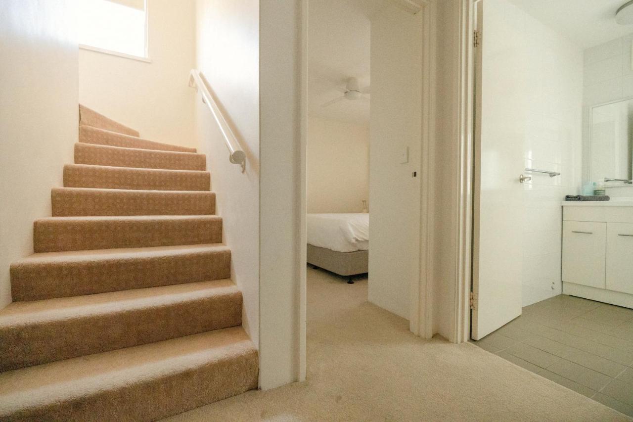 Beach View Apartment In Cottesloe Perth Esterno foto